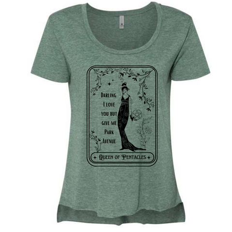 VerucaStyle - Park Avenue Queen of Pentacles Graphic Scoop Neck T-Shirt