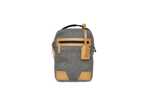 VENQUE - Cross Body Quanta and Leather Bag
