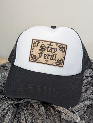 VERUCASTYLE 'Stay Feral' Patch Snapback Trucker Hat