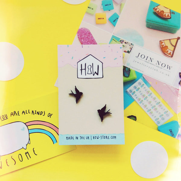 House Of Wonderland - Black Swallow Earrings