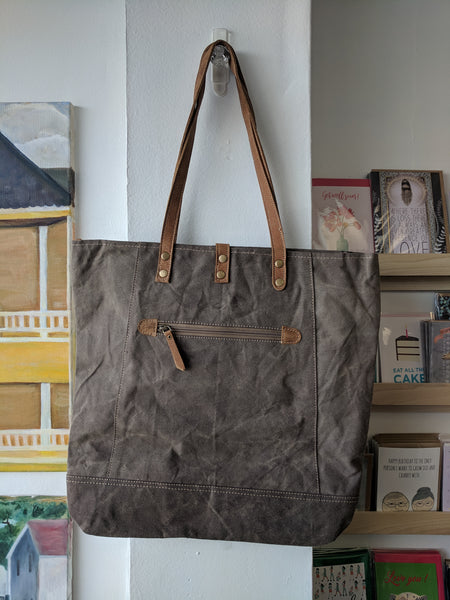 Chloe & Lex - Oval Print Canvas Tote