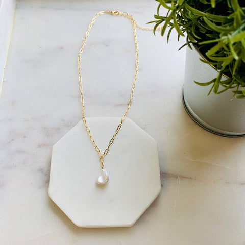PRETTY SIMPLE Fresh Water Baroque Pearl Pendant Necklace